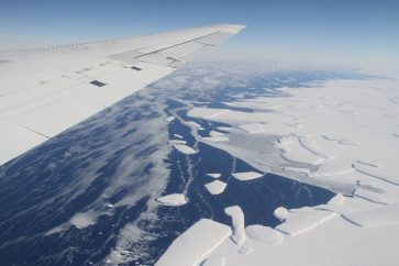 iceberg_larsenc