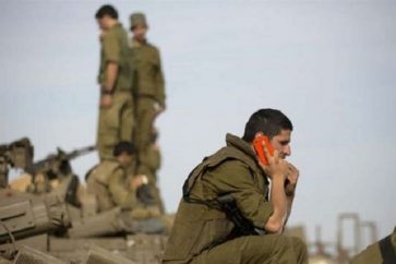 soldats-phone