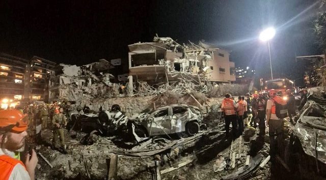 <a href="https://archive.almanartv.com.lb/3291642">&laquo;&nbsp;Israël&nbsp;&raquo; reconnaît des dizaines de blessés suite aux frappes iraniennes : certains bâtiments ont été entièrement détruits</a>
